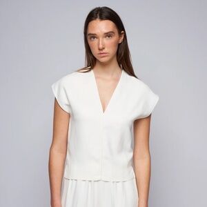 forte_forte Fluid Ottoman V Neck Top in Pure, Size 1